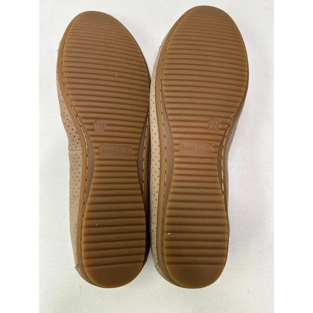 Josef Siebel Pippa Perforated Ballet Flats in Tan. Women's Size 37 or 6.5 US